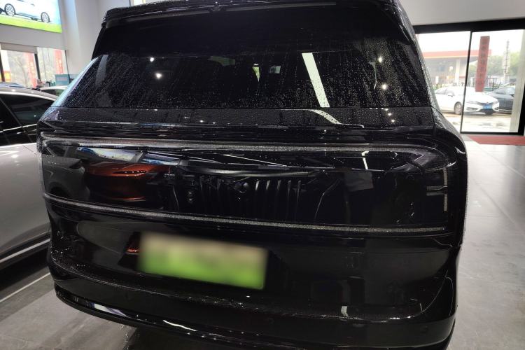 Used Zeekr 9X 2025 Moon Black Edition 70kWh
