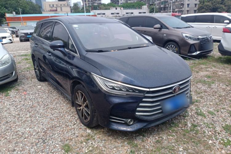 Used BYD Song MAX 2018 1.5T Automatic Smart Connect Luxury 6-Seater Front Right 45 Deg