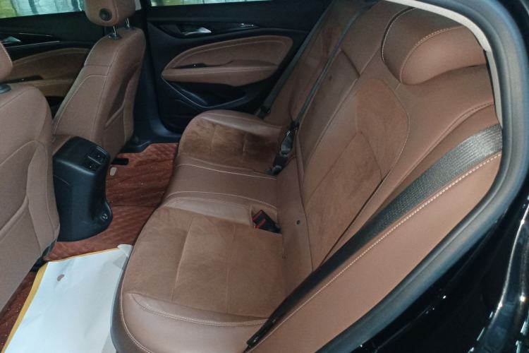 Used Buick Regal 2024 28T Luxury Edition Left Rear Seat