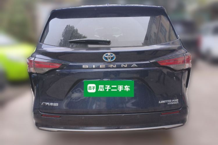 Used Toyota Sienna 2023 2.5L Hybrid Ultimate Edition
