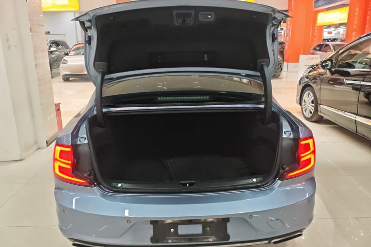 Used Volvo S90 2019 T5 Zhiyi Edition
