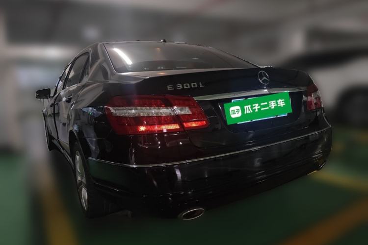 Used Mercedes-Benz E-Class 2010 E 300 L Fashion Model