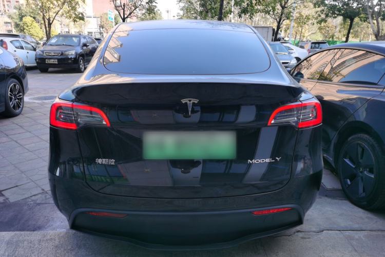 Used Tesla Model Y 2022 Rear-Wheel-Drive Version
