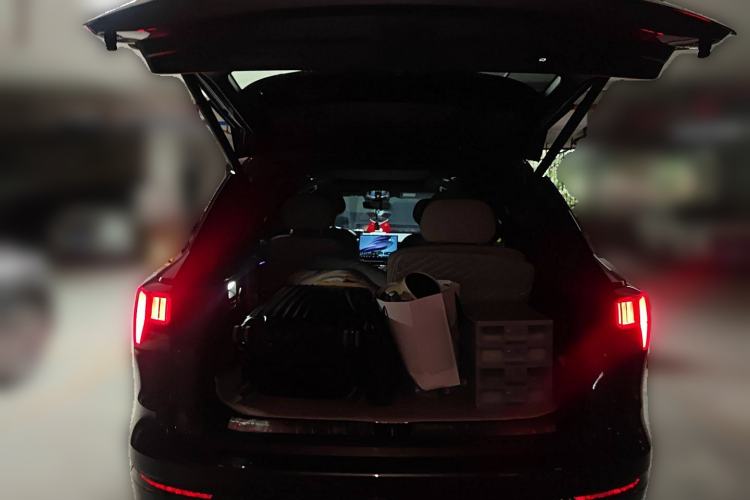 Used Lynk & Co 09 EM-P 2024 2.0TD EM-P Four-Wheel Drive ULTRA Six-Seater
