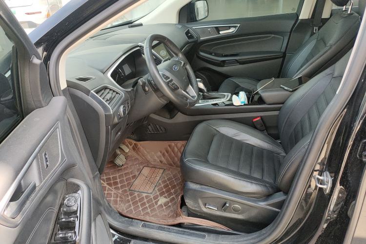 Used Ford Edge 2016 EcoBoost 245 Four-Wheel Drive Titanium Edition 7-Seater Driver Seat