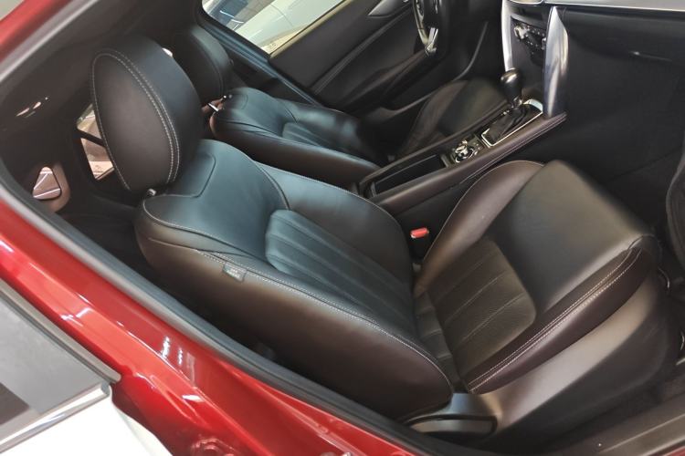 Used Mazda CX-4 2018 2.0L Automatic Two-Wheel Drive Blue Sky Luxury Edition Right Front Seat