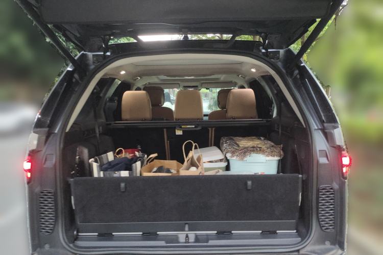 Used Land Rover Discovery 2023 Updated Version 360 PS Metropolitan Edition