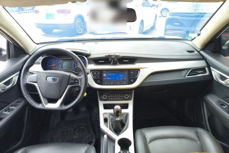 Used Geely Auto Vision 2019 Upgraded Model 1.5L Manual Luxury Version China V Standard