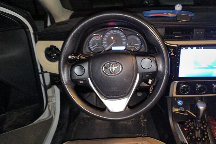 Used Toyota Levin 2017 Revised 185T CVT Elite Edition China V Standard Steering Wheel