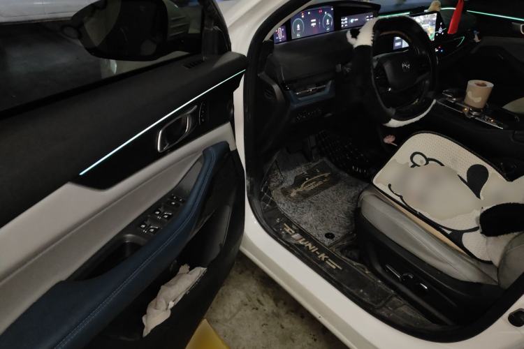 Used Changan UNI-K iDD 2022 Blue Whale iDD 130km 1.5T Prestige Model
