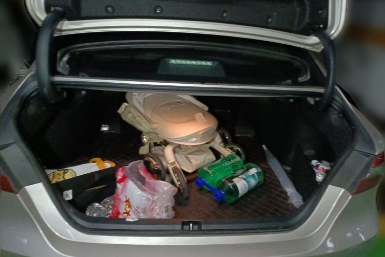 Used Toyota Camry 2019 Dual-Engine 2.5 HG Luxury Edition China V Standard Trunk