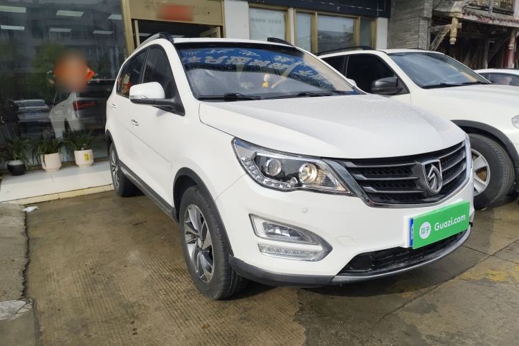 Used Baojun 560 2016 1.8L Manual Luxury Edition Front Right 45 Deg