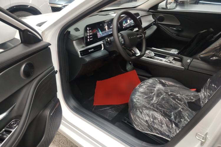 Used Chery Fengyun A8 2024 127 ZHU FENG Version