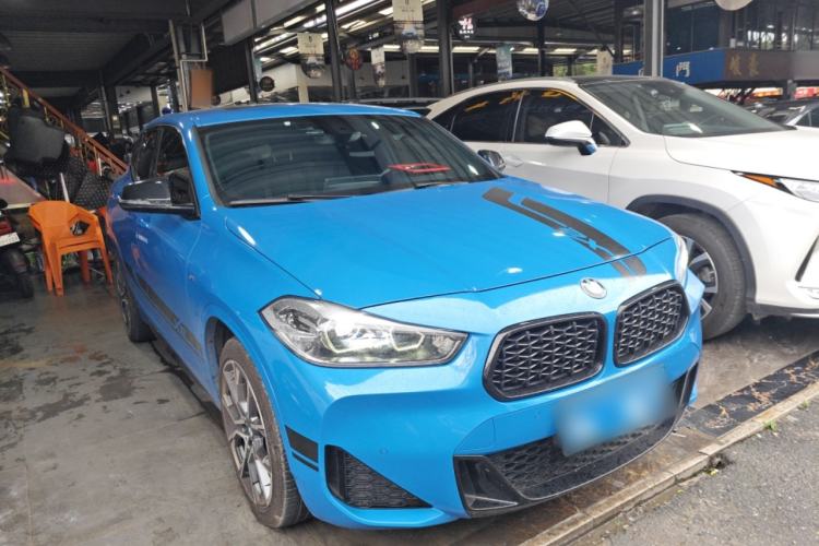 Used BMW X2 2021 Restyled sDrive25i Midnight Edition Front Right 45 Deg