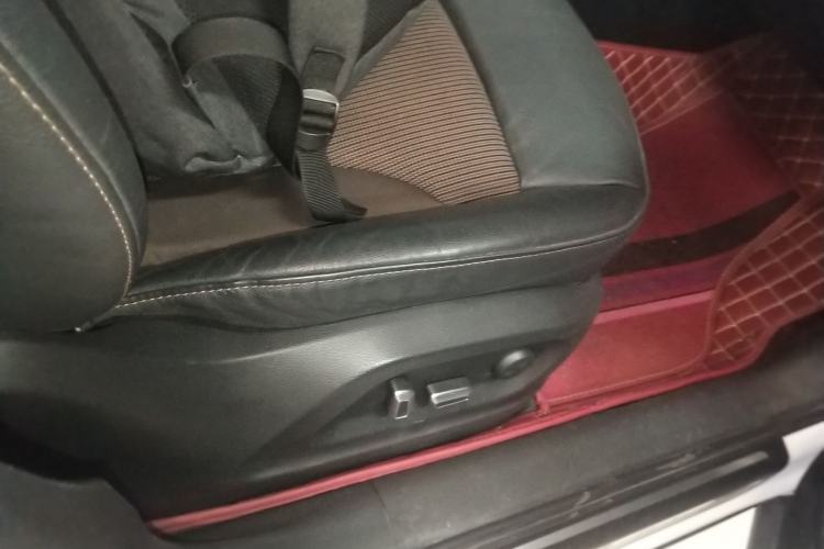 Used Audi Q3 2018 30th Anniversary Edition 35 TFSI Fashion Model Right Front Seat