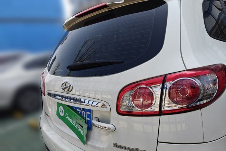 Used Hyundai Santa Fe Classic 2012 2.4 Comfort Edition 7-Seater Four-Wheel Drive