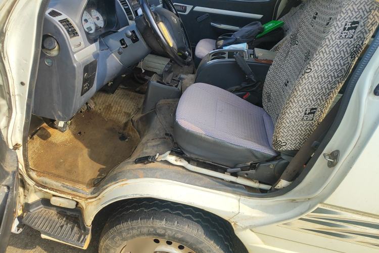 Used King Long Golden Way 2016 2.0L Value-Plus Edition 4G20