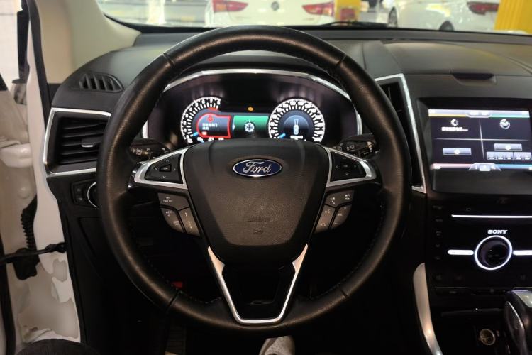 Used Ford Edge 2015 2.0T GTDi Four-Wheel Drive Prestige Model
