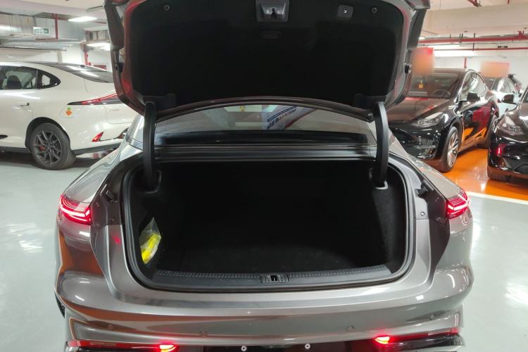 Used IM L7 2022 Dynamic Model
