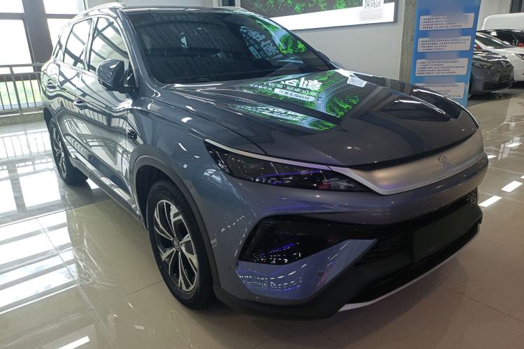 Used BYD Song Pro New Energy 2025 2nd Generation Intelligent Driving Version DM-i 75KM Overachiever Trim Front Right 45 Deg