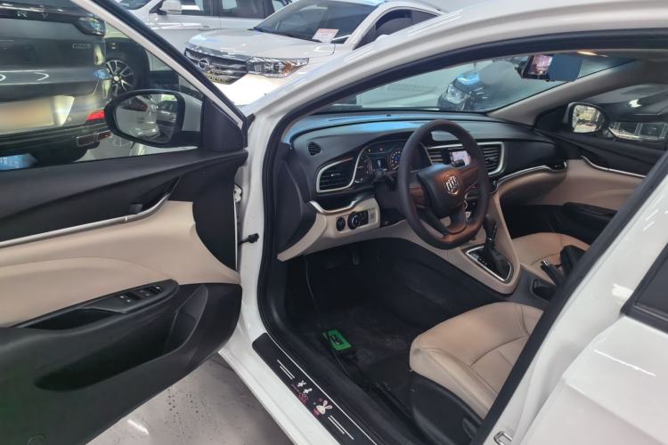 Used Buick GT 2021 Exemplar 1.5L Automatic Elite Version Driver Seat