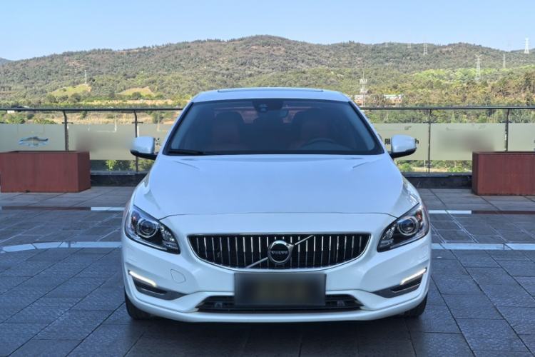 Used Volvo S60 2019 S60L Facelift T5 Intelligent Advanced Edition
