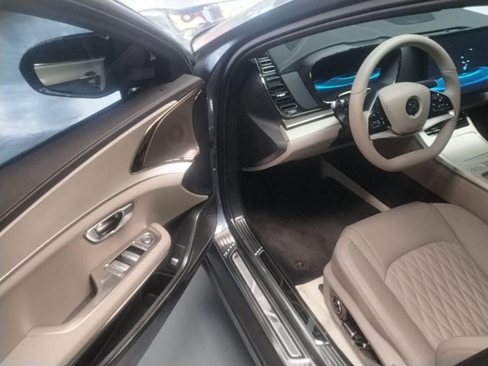 BYD Han 2025 DM-i Intelligent Driving Edition 245KM Prestigious Edition — снимка 18