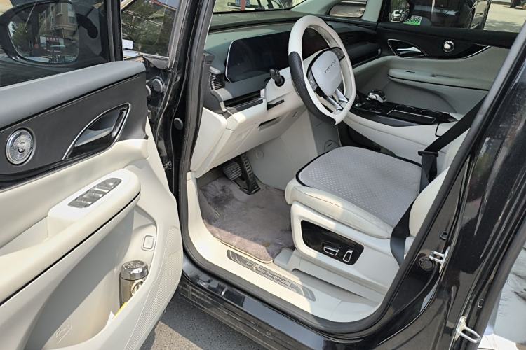 Used FORTHING Xinghai V9 2024 1.5TD 200km Chinese Knot Series Luxury Version