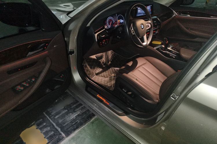 Used BMW 5 Series 2019 525Li Luxury Package Driver Seat