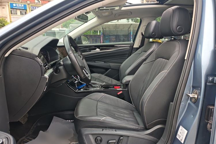 Used Volkswagen Passat New Energy 2022 430 PHEV Hybrid Luxury Edition Left Front Seat