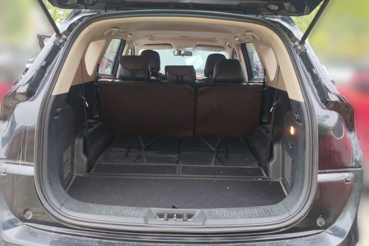 Used Dongfeng Fengon 580 2016 1.5T Manual Luxury Edition
