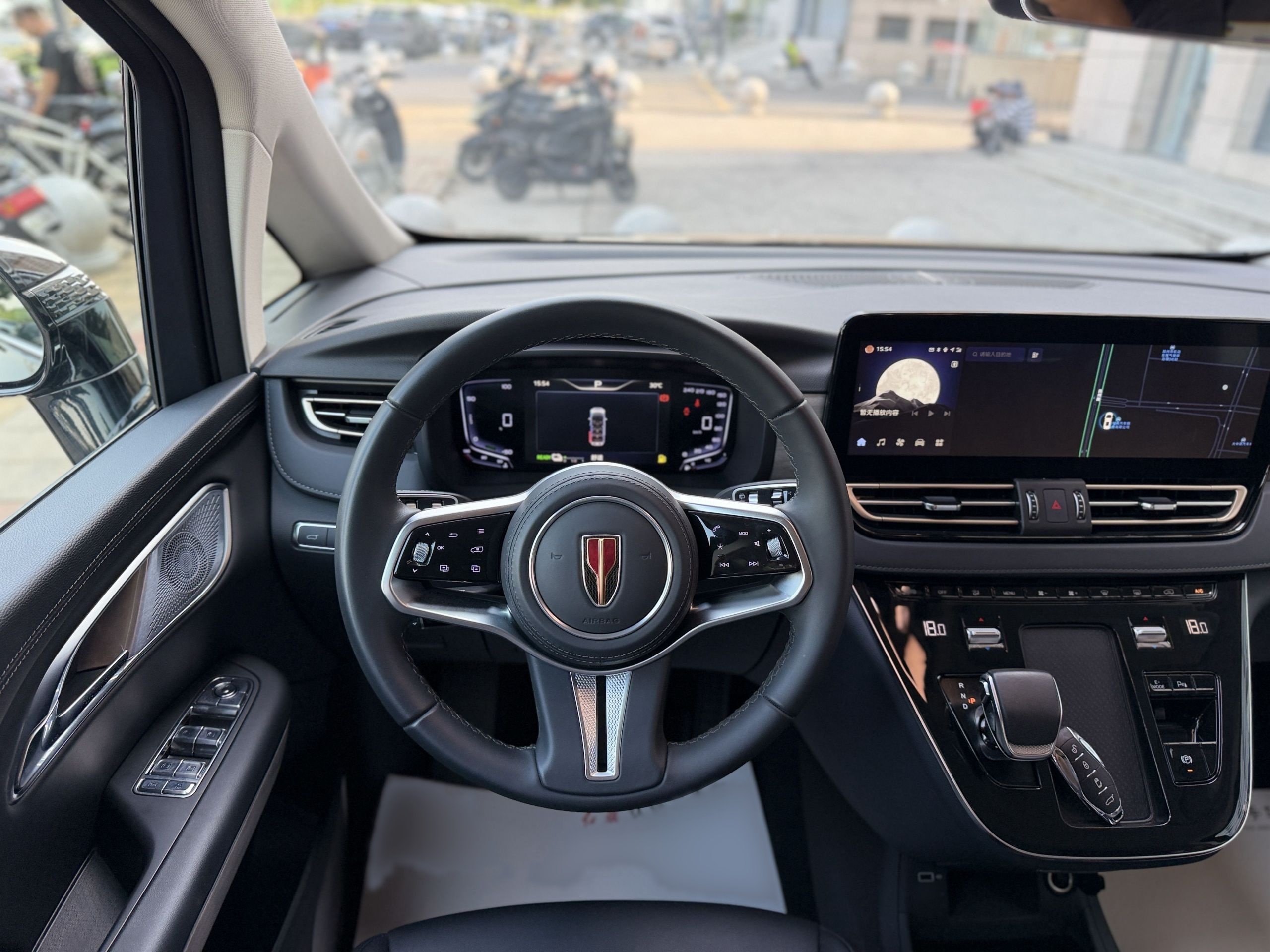 Hongqi HQ9 PHEV 2024 2.0T Four-Wheel Drive Business Edition — снимка 19