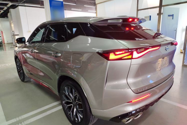 Used CHANGAN OSHAN Z6 2023 Blue Whale 2.0T Automatic Zhiyuan Model Exterior 2