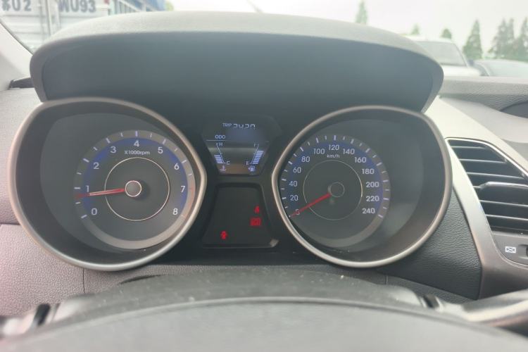 Used Hyundai Elantra (5th Generation / Langdong) 2012 1.6L Manual Fashion Edition