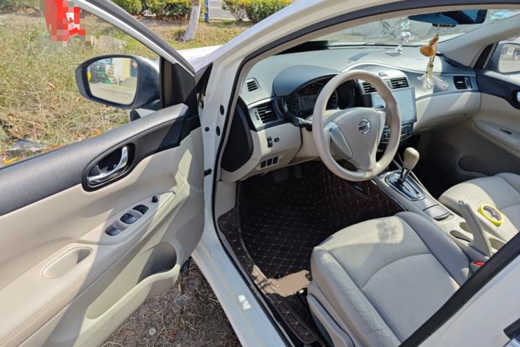 Used Nissan Tiida 2011 1.6L CVT Smart Version
