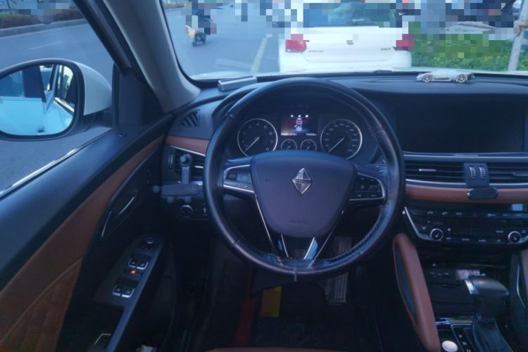 Used BORGWARD BX7 2016 28T Four-Wheel Drive Flagship Version 5 Seats Steering Wheel