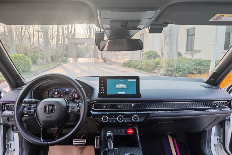 Used Honda Civic 2022 240TURBO CVT Dynamic Edition Interior 3