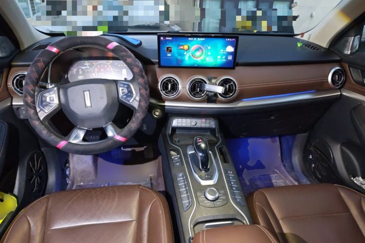 Used Wey VV6 2020 2.0T Two-Wheel Drive Smart Enjoyment+
