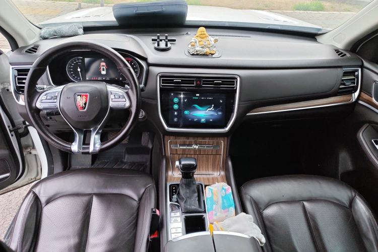 Used Roewe RX8 2018 30T Smart Connectivity Two-Wheel Drive Flagship Edition