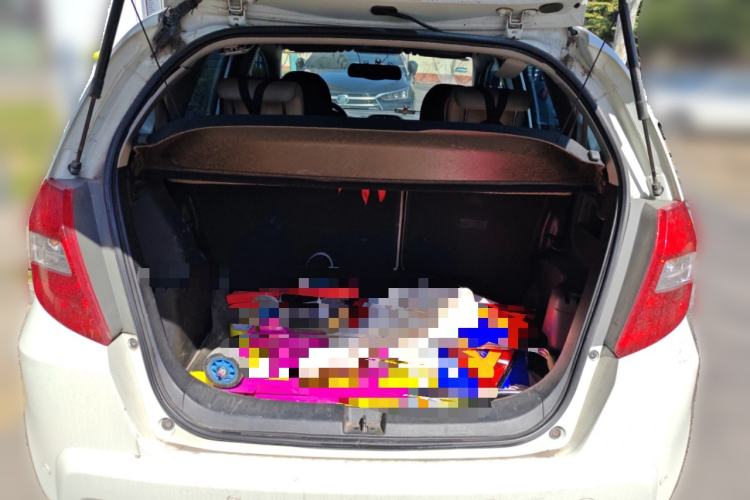 Used Honda Fit 2011 1.3L automatic comfort version
