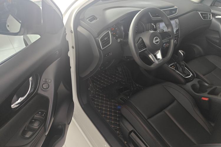 Used Nissan Qashqai 2023 Classic 2.0L CVT XV Comfort Edition Driver Seat