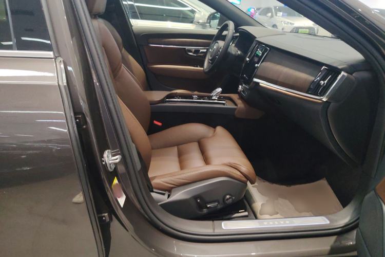 Used Volvo S90 2023 B5 Zhiyuan Luxury Edition