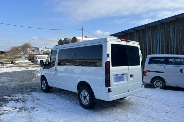 Used JMC Fushun 2023 2.0T Manual Short-Wheelbase Low-Roof Commercial Multi-Purpose Passenger Vehicle 6 Seats with Dual-Opening Tailgate