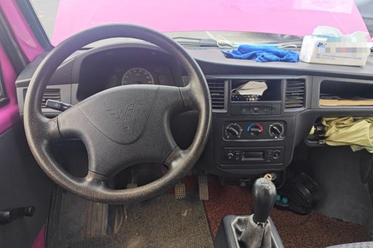 Used Wuling Zhiguang 2015 1.2L Practical LS-I Model
