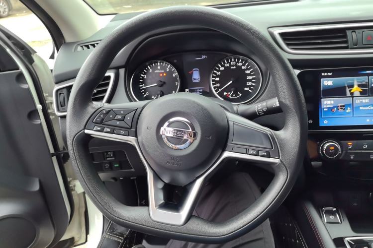 Used Nissan Qashqai 2019 2.0L CVT Smart Enjoyment Version Steering Wheel