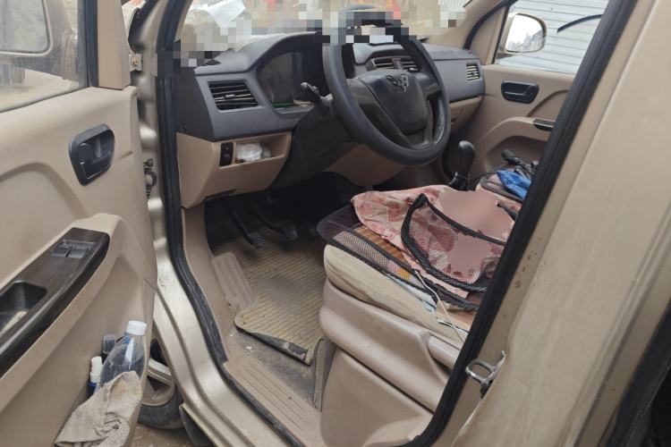 Used Wuling Rongguang 2014 1.5L S Base Version