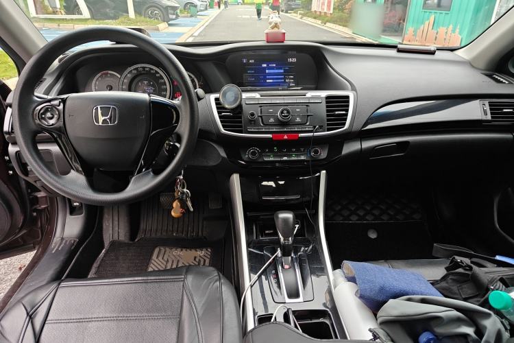 Used Honda Accord 2016 2.0L Comfort Edition
