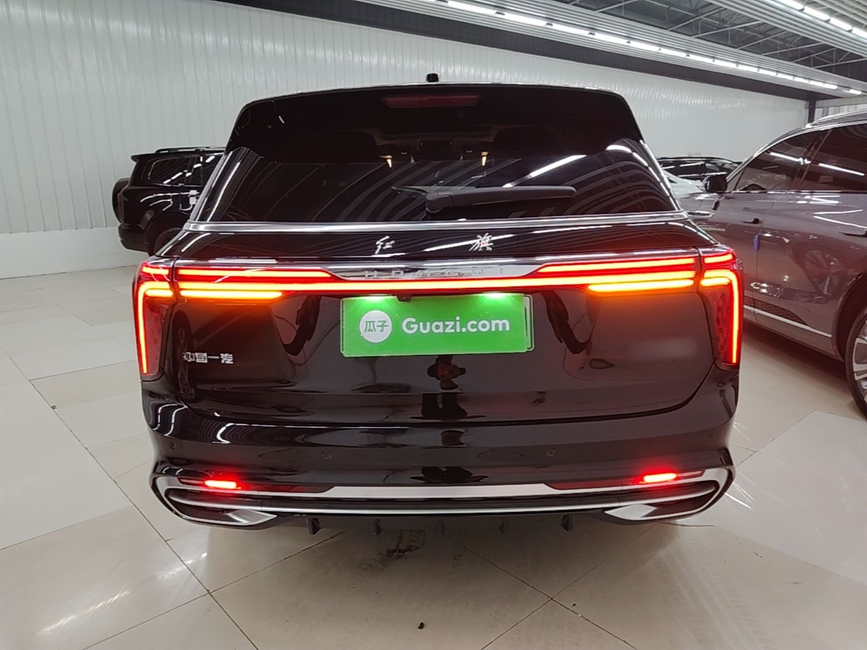 Hongqi E-HS9 2022 690 km Range Flagship Edition Six Seats — снимка 5