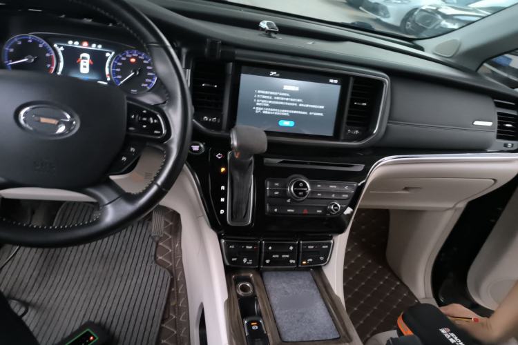 Used GAC Trumpchi M8 2018 320T Luxury Edition Center Console