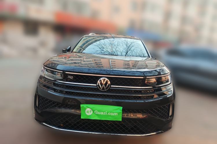Used Volkswagen Tavendor 2024 380TSI All-Wheel Drive R-Line Cruise Edition Front